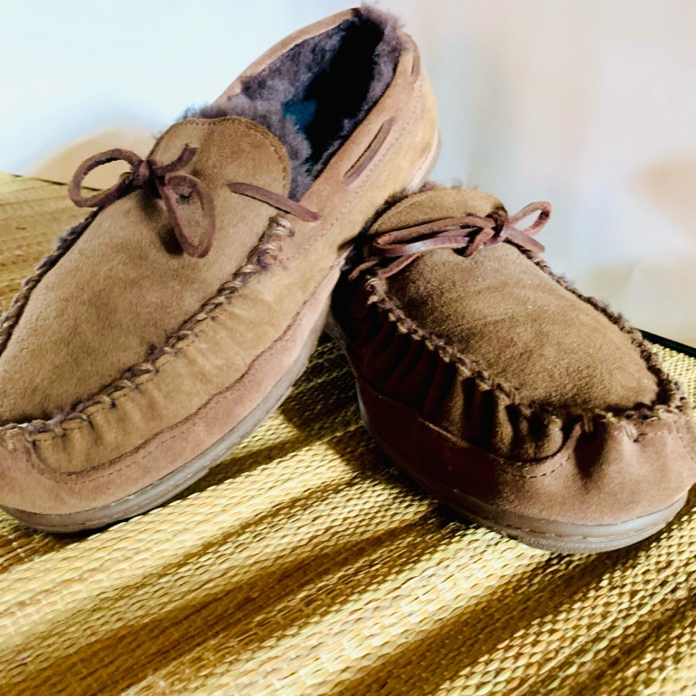 COPY - L.L. Bean Sheepskin Moccasins, 11 Wide, memory foam insole, durable outs…